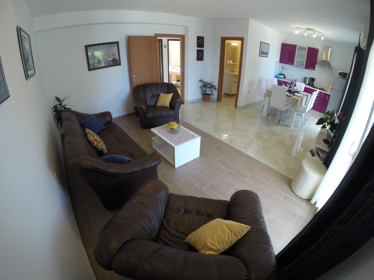 Apartment A. Zizic Slatine Luaran gambar